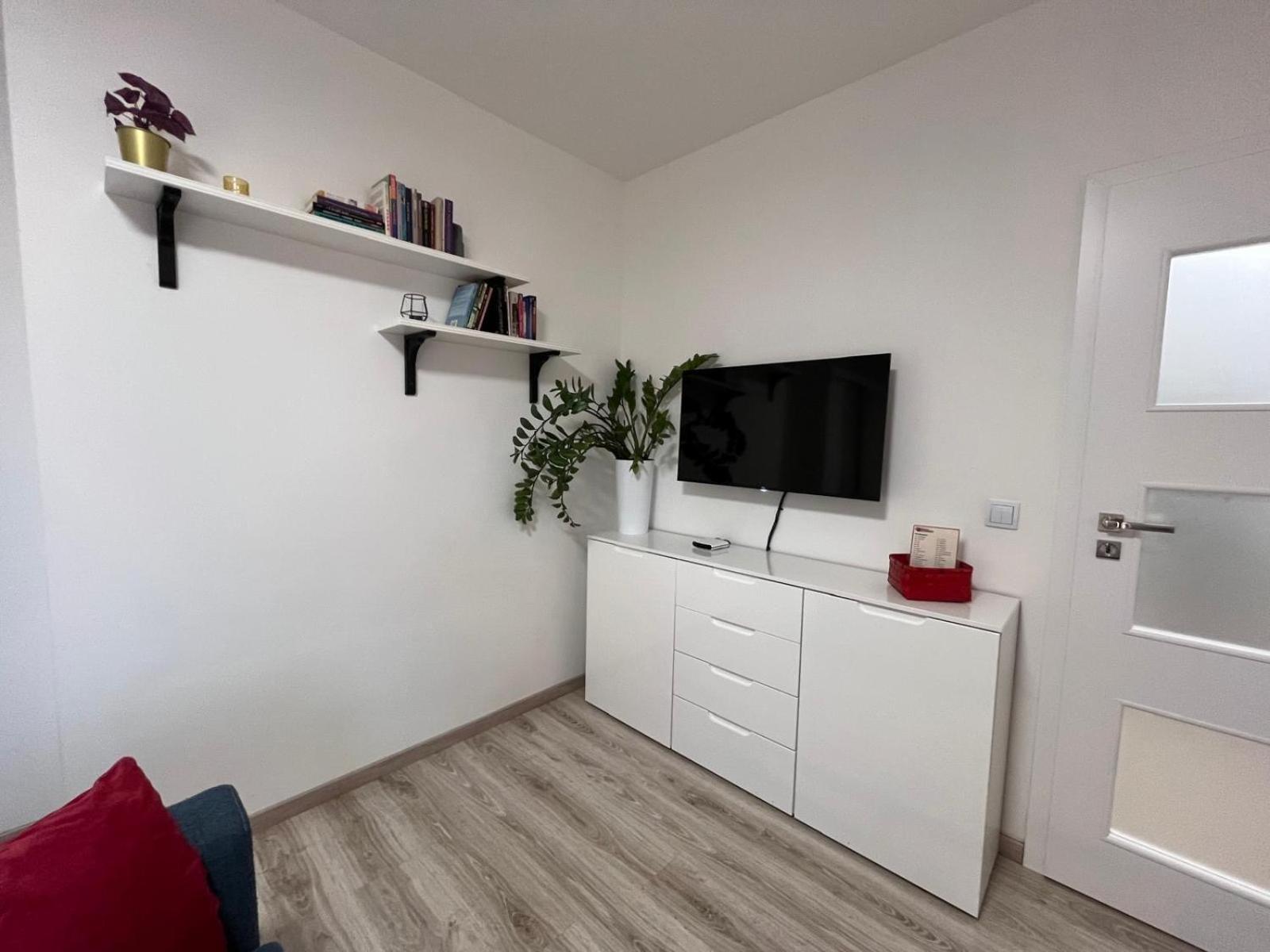 Wilenska Express Apartment วอร์ซอ ภายนอก รูปภาพ